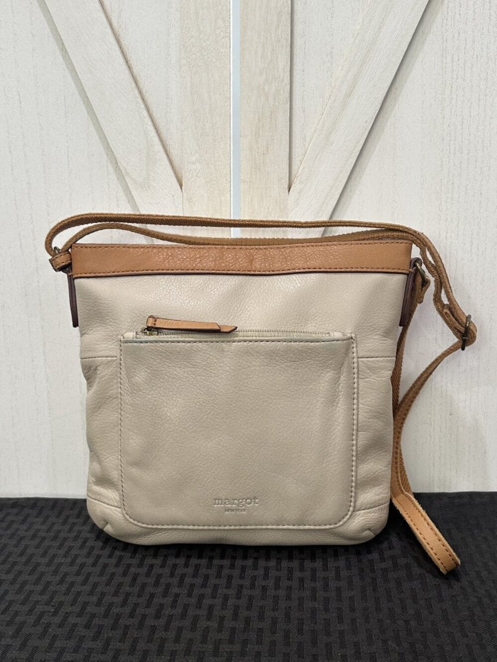 Margot New York Leather Crossbody Bag in Taupe/Cream & Tan
